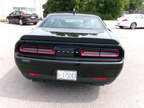 Used 2022 Dodge Challenger R/T Plus image 22