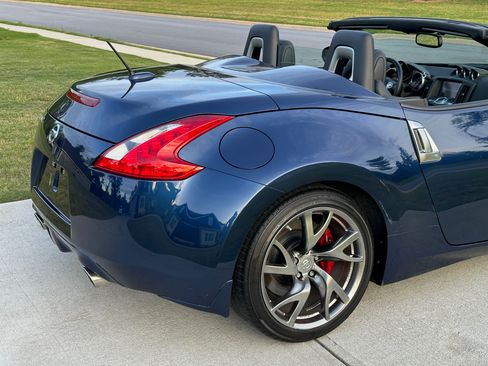 Used 2013 Nissan 370Z Touring Sport image 9