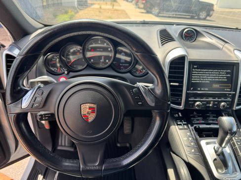 Used 2014 Porsche Cayenne AWD/4WD image 17