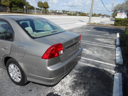 Used 2004 Honda Civic LX image 4