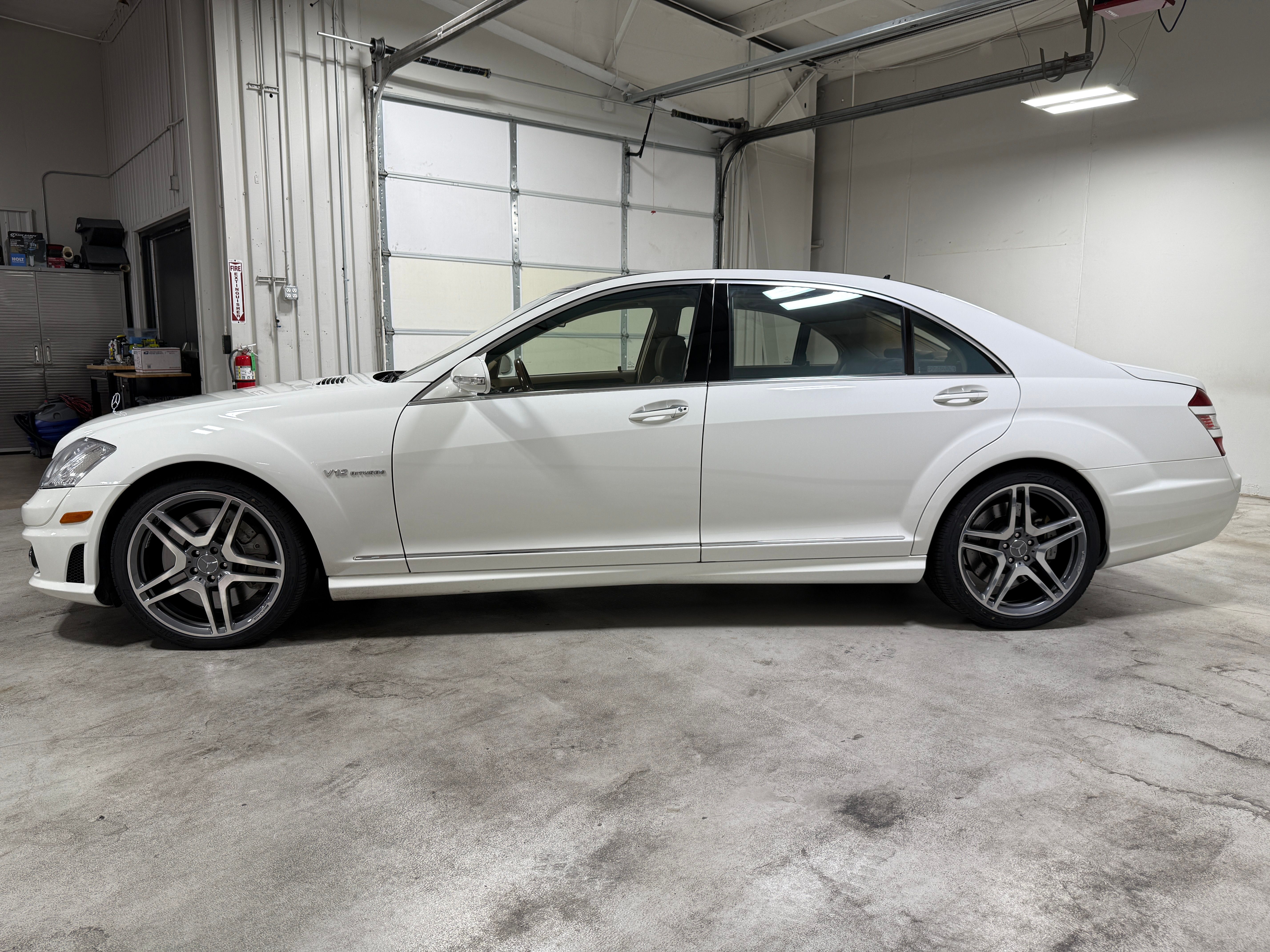 Used 2009 Mercedes-Benz S 65 AMG Sedan image 9