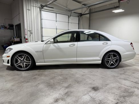 Used 2009 Mercedes-Benz S 65 AMG Sedan image 9