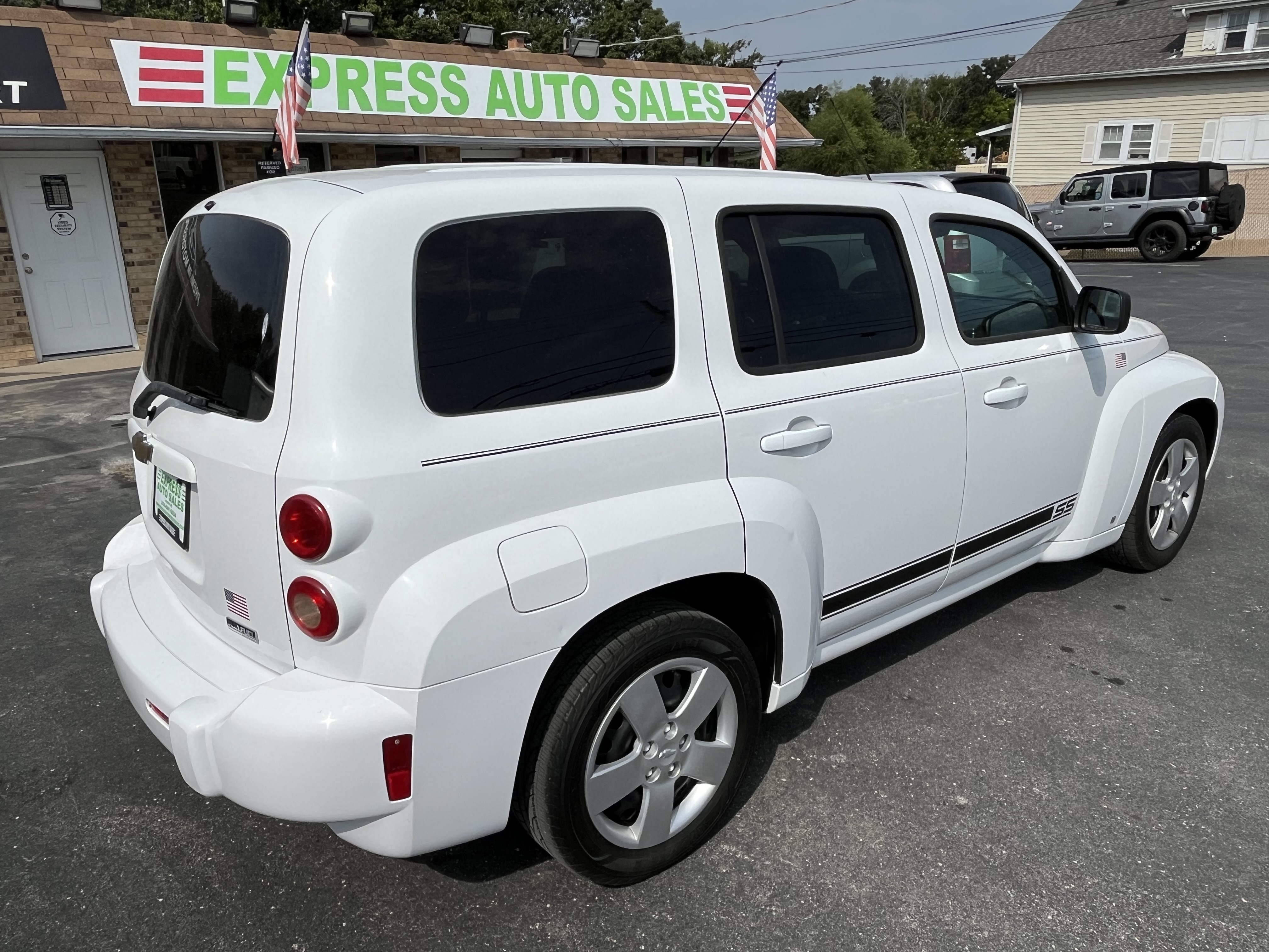 Used 2010 Chevrolet HHR LS FWD image 13