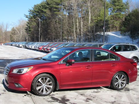 Used 2016 Subaru Legacy 2.5i Limited image 3