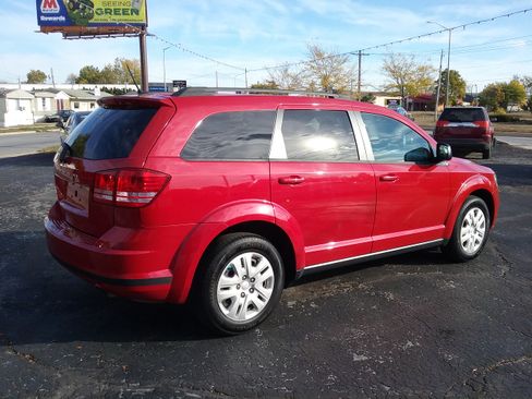 Used 2017 Dodge Journey SE image 9