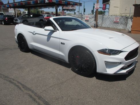 Used 2019 Ford Mustang GT Convertible RWD image 16