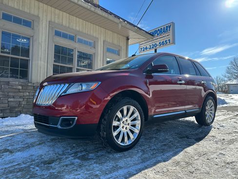 Used 2015 Lincoln MKX image 1