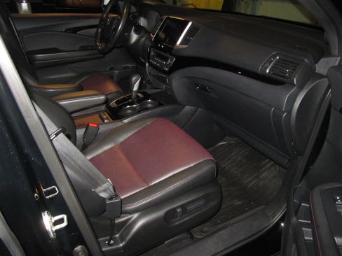 Used 2019 Honda Ridgeline Black Edition image 23