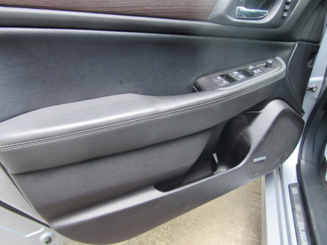 Used 2016 Subaru Legacy 2.5i Limited AWD/4WD image 13