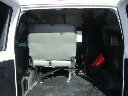 Used 2013 Ford E-350 and Econoline 350 XL image 15