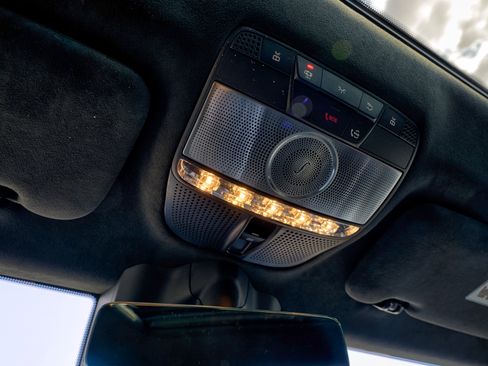 Used 2021 Mercedes-Benz G 550 G 550 image 35