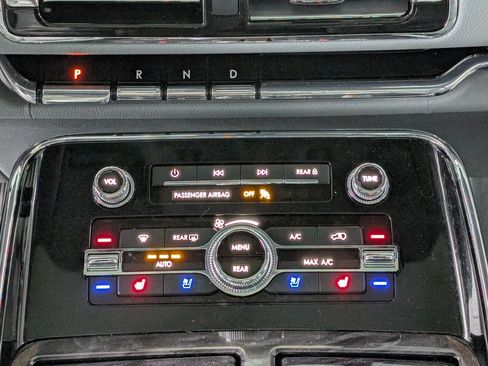 Used 2020 Lincoln Navigator Reserve Sport Utility 4D image 13