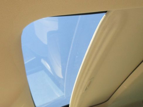 Used 2017 Toyota Avalon Limited FWD image 15