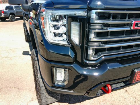 Used 2022 GMC Sierra 2500 AT4 image 19