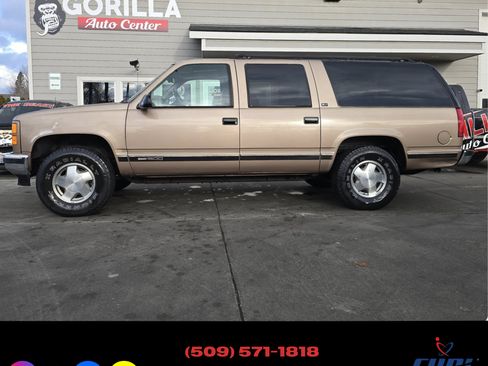 Used 1996 GMC Suburban image 4