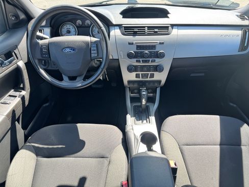 Used 2011 Ford Focus SES Sedan FWD image 21