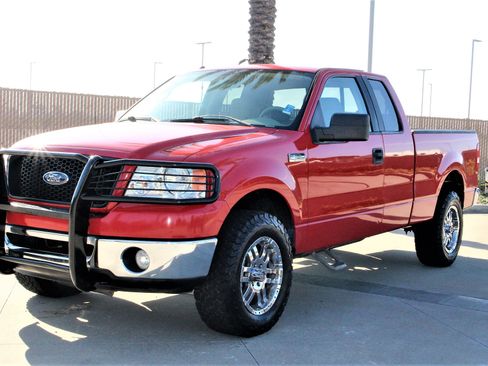 Used 2006 Ford F150 XLT image 8