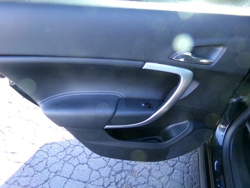 Used 2014 Buick Regal Premium image 15