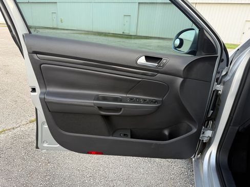 Used 2014 Volkswagen Jetta TDI image 69