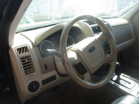 Used 2012 Ford Escape XLT image 13