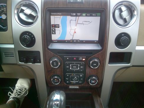 Used 2013 Ford F150 Lariat image 17