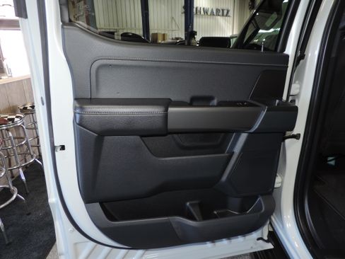 Used 2024 Ford F150 XLT AWD/4WD image 33