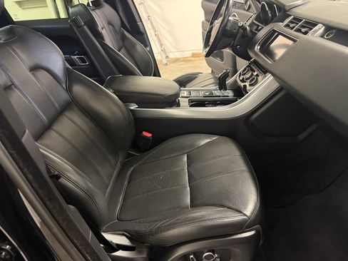 Used 2016 Land Rover Range Rover Sport HSE image 19