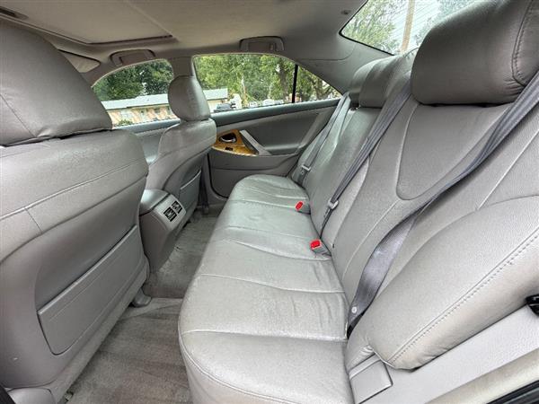 Used 2007 Toyota Camry XLE FWD Sedan 2.4L 4-Cyl image 11