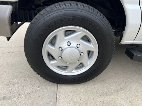 Used 2007 Ford E-350 and Econoline 350 XL image 16