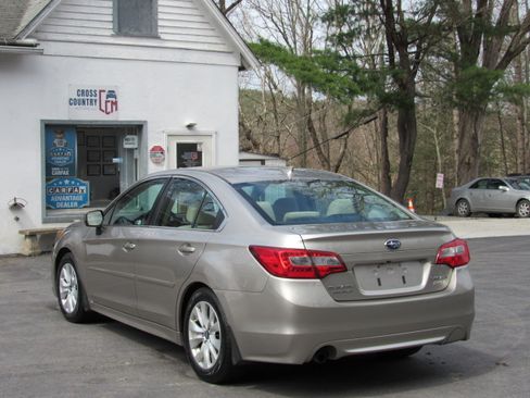 Used 2016 Subaru Legacy 2.5i Premium image 6