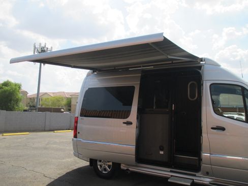Used 2022 Mercedes-Benz Sprinter 4x4 2500 144 Cargo image 33