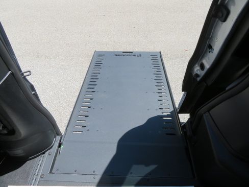 Used 2026 Honda Odyssey EX-L image 31