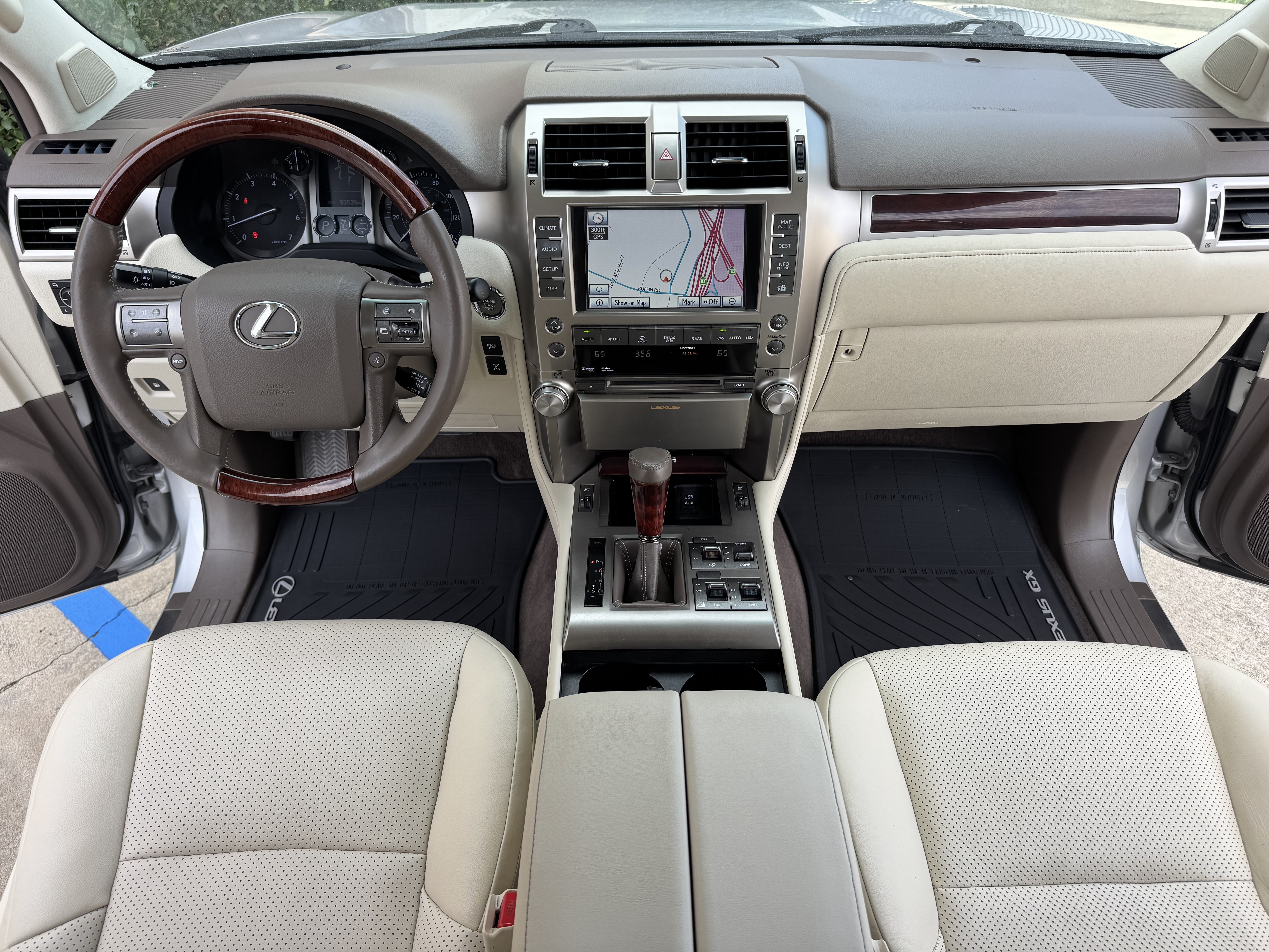 Used 2012 Lexus GX 460 Premium AWD/4WD image 32
