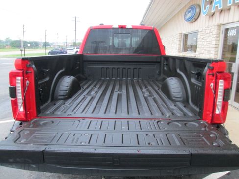Used 2023 Ford F250 4x4 Crew Cab Lariat image 12