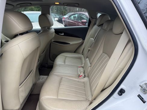 Used 2010 INFINITI EX35 Journey image 11