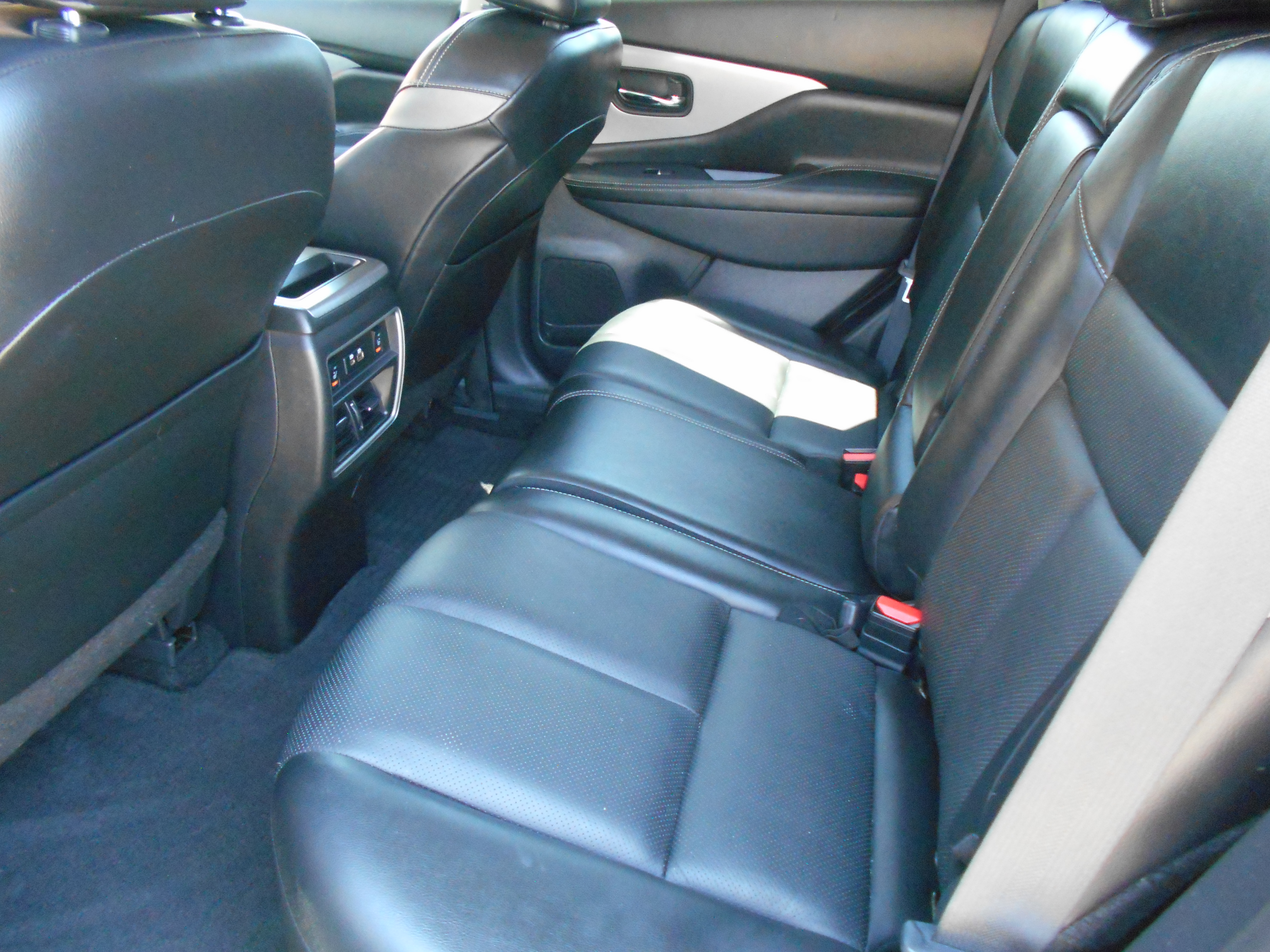 Used 2019 Nissan Murano SL FWD image 8
