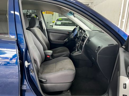 Used 2005 Toyota Matrix image 15