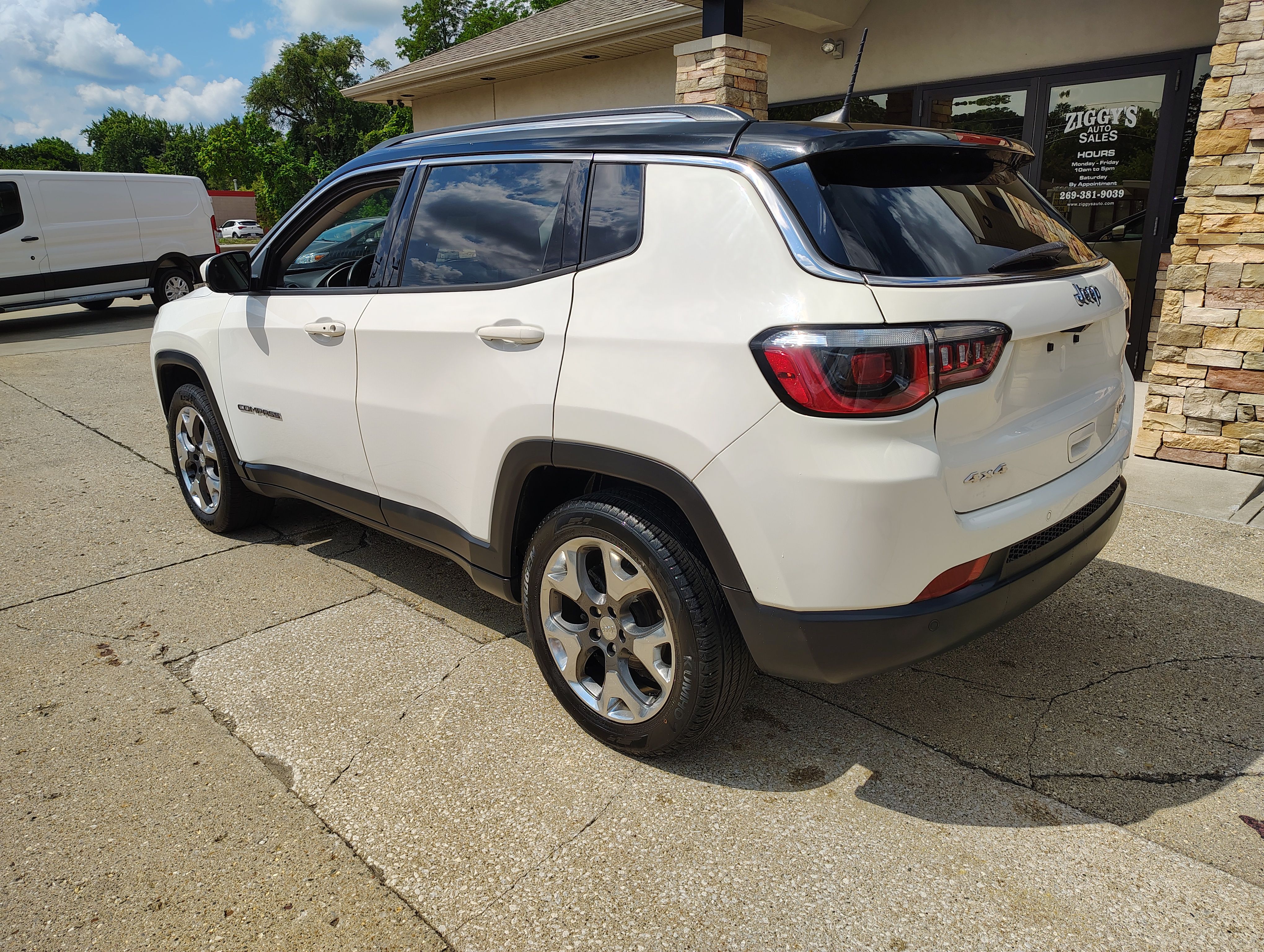 Used 2019 Jeep Compass 4WD Limited image 4
