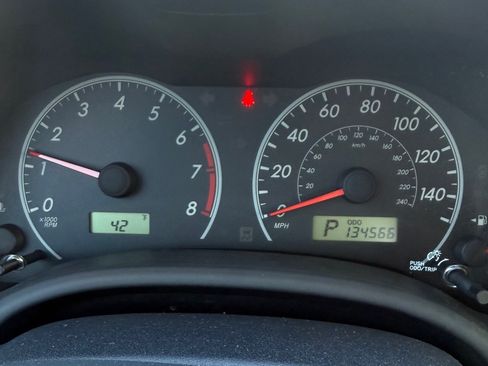 Used 2012 Toyota Corolla LE image 14