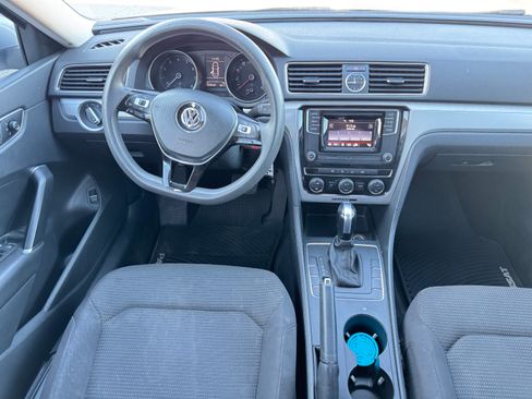 Used 2016 Volkswagen Passat 1.8T S image 22