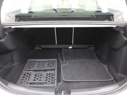 Used 2025 Mercedes-Benz C 300 image 15