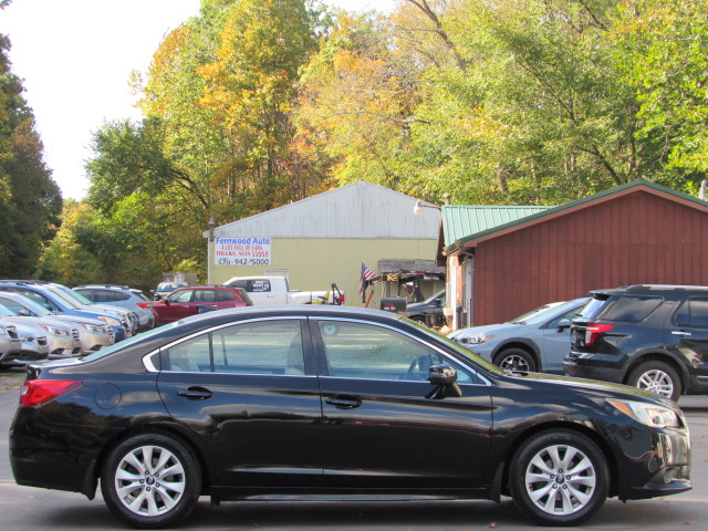 Used 2017 Subaru Legacy 2.5i Premium AWD/4WD image 11