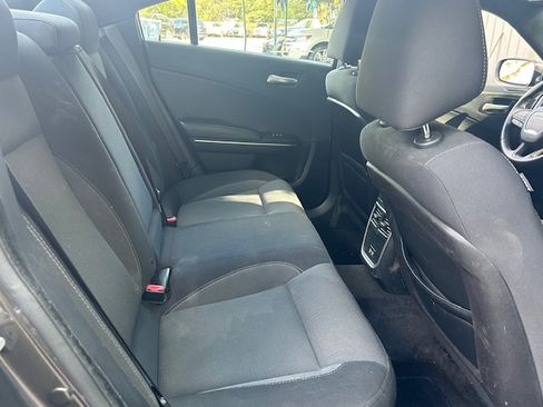 Used 2015 Dodge Charger SE image 24