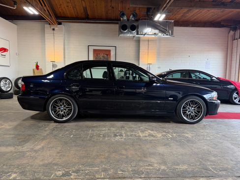 Used 2003 BMW M5 RWD image 13