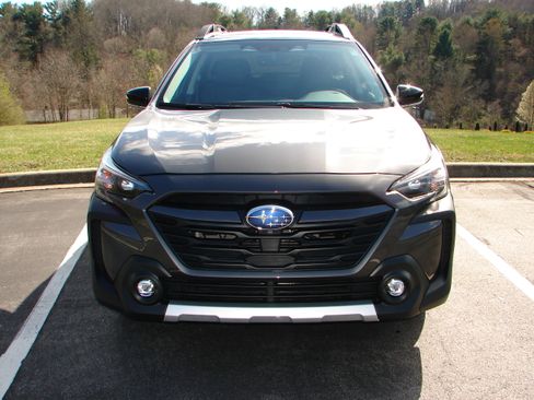 Used 2025 Subaru Outback Limited image 15