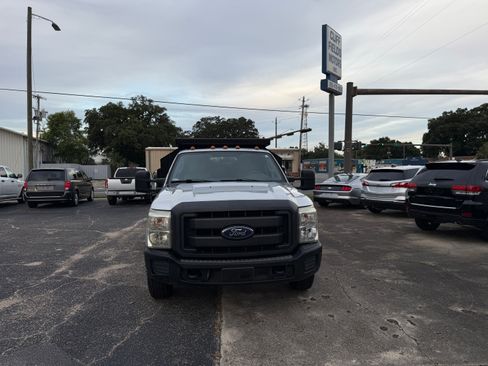 Used 2015 Ford F350 XL image 4