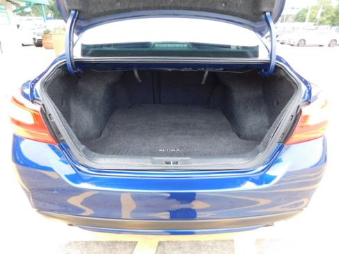 Used 2016 Nissan Altima 2.5 SR FWD image 7