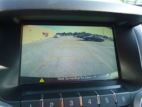 Used 2016 Chevrolet Equinox LTZ image 24