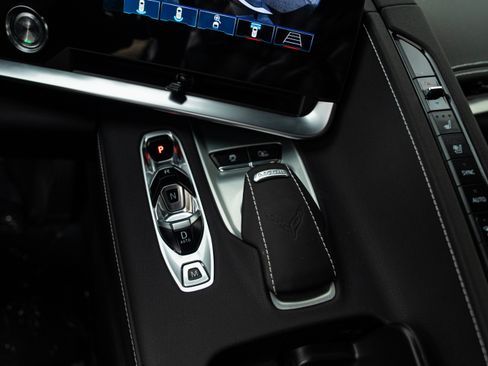 Used 2025 Chevrolet Corvette Z06 image 24