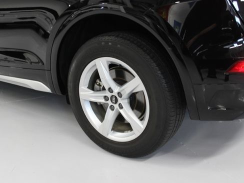 Used 2023 Audi Q5 2.0T Premium image 11